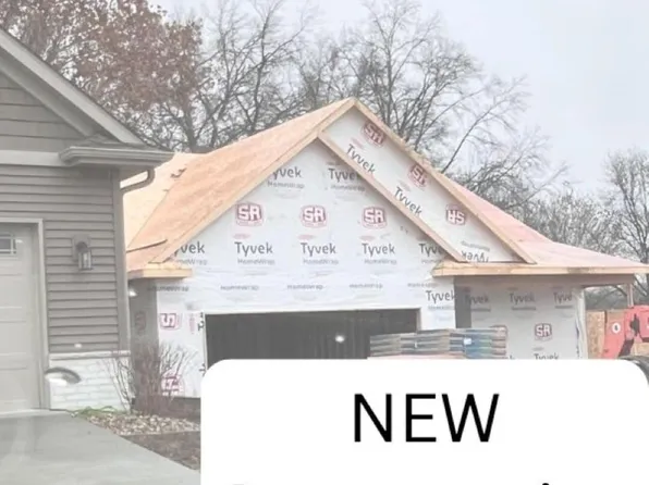 3927 Meadowlark Ct, Clinton, IA 52732