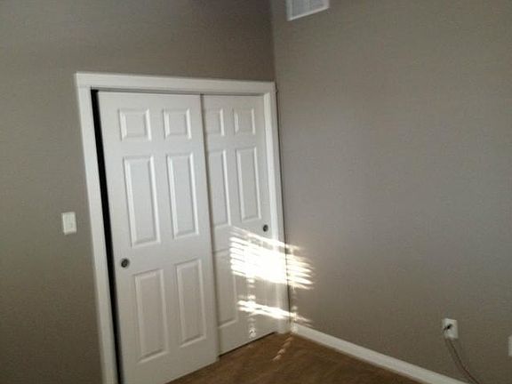 5th image of 1727 N New Jersey St