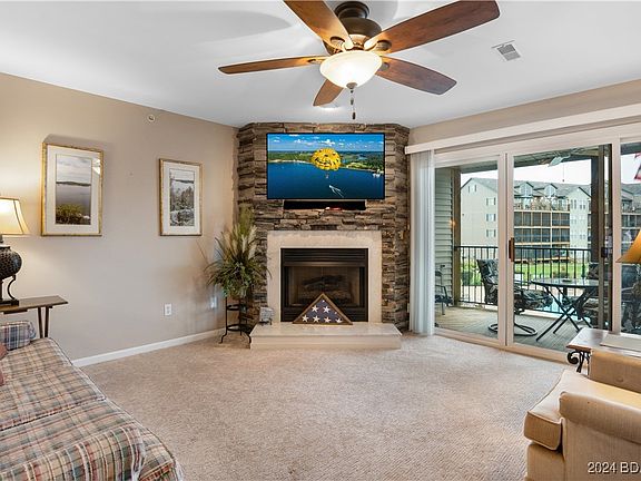 4th image of 164 Cedar Glen Ct #2C