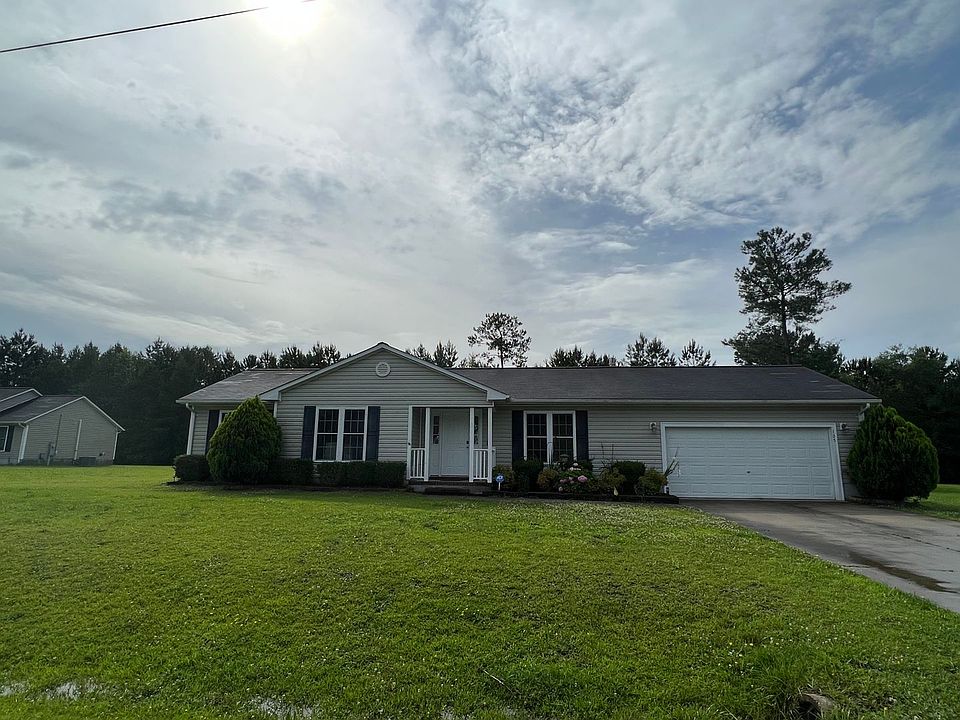1st image of 105 Gregory Dr