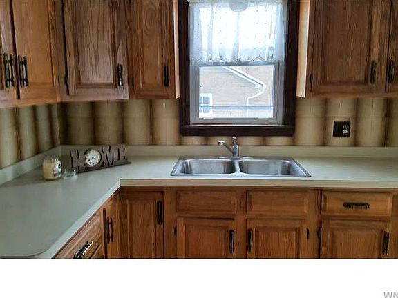 2nd image of 128 Eiseman Ave