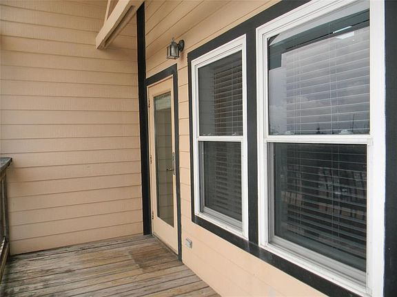 4th image of 100 20th St #402