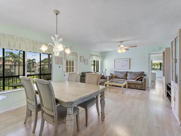 301 Knotty Pine Circle #C-2, Greenacres, FL 33463