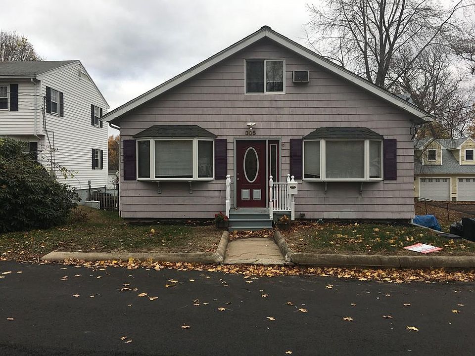 1st image of 305 Lynnfield St