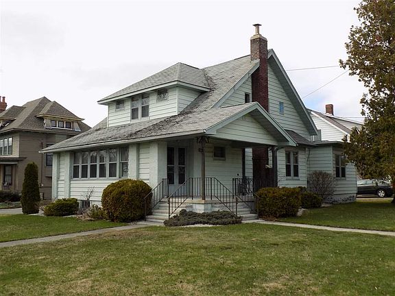 3rd image of 364 Lake St