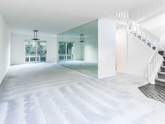 5th image of 1180 E Broadway APT 5