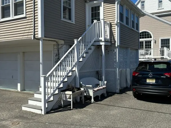217 Garfield Ln, Avon By The Sea, NJ 07717