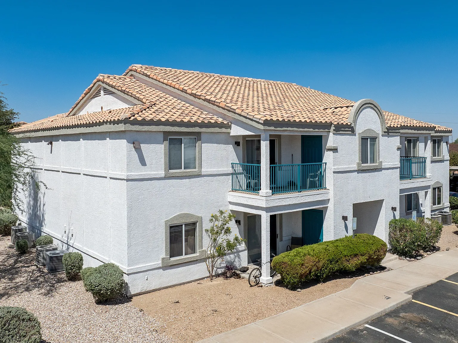 Marana Apartments — Photo 3