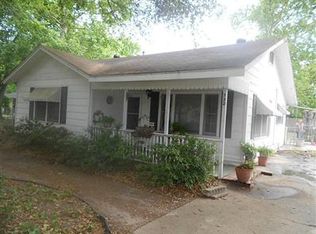 732 S Morgan St, Angleton, TX 77515