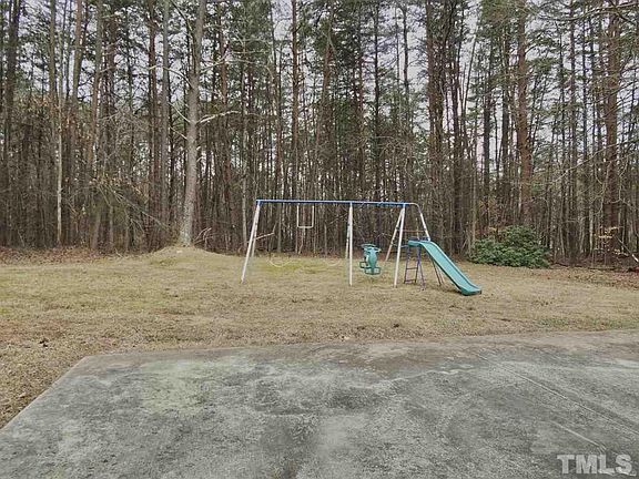 4th image of 15 Moss Creek Dr