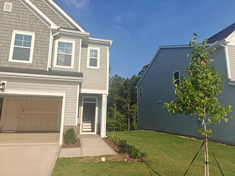 193 Caitlyn Pkwy — Photo 2