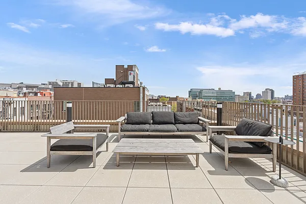 Rented by Living New York | media 34