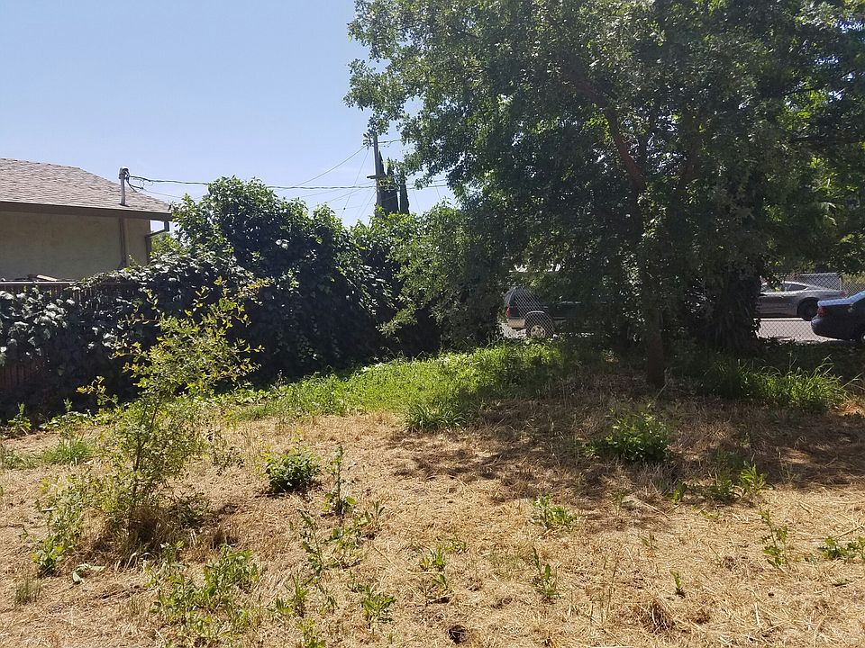 1st image of 633 Smilax Ave