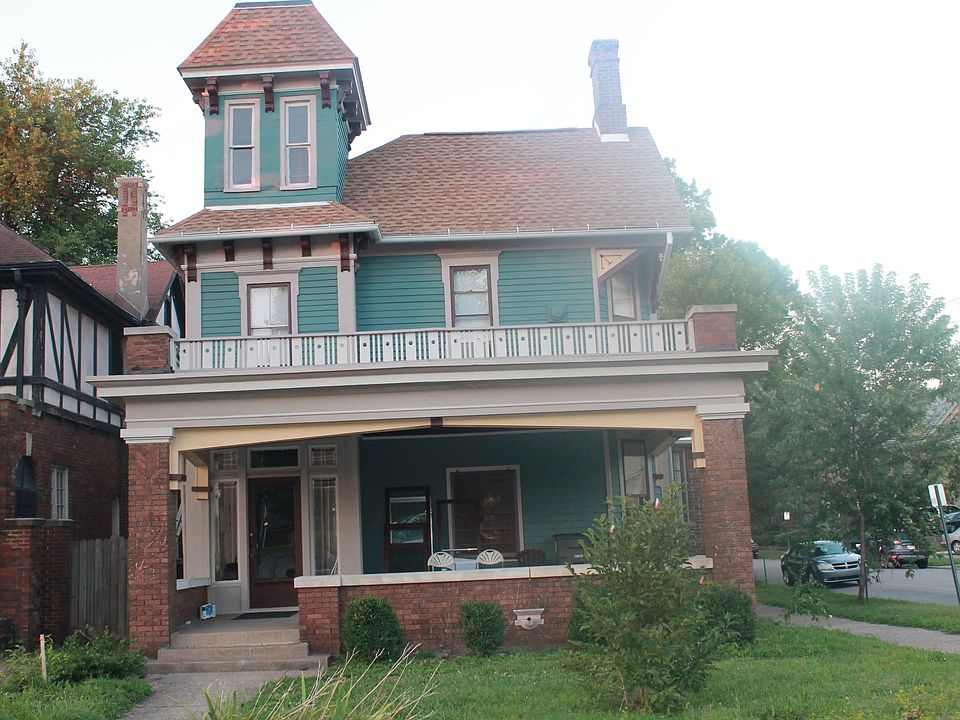 Front of House/Shared Front Porch