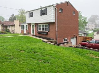 136 Hillcrest Dr, Pittsburgh, PA