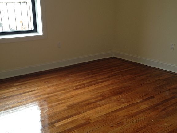 4th image of 605 E 16th St APT 2D