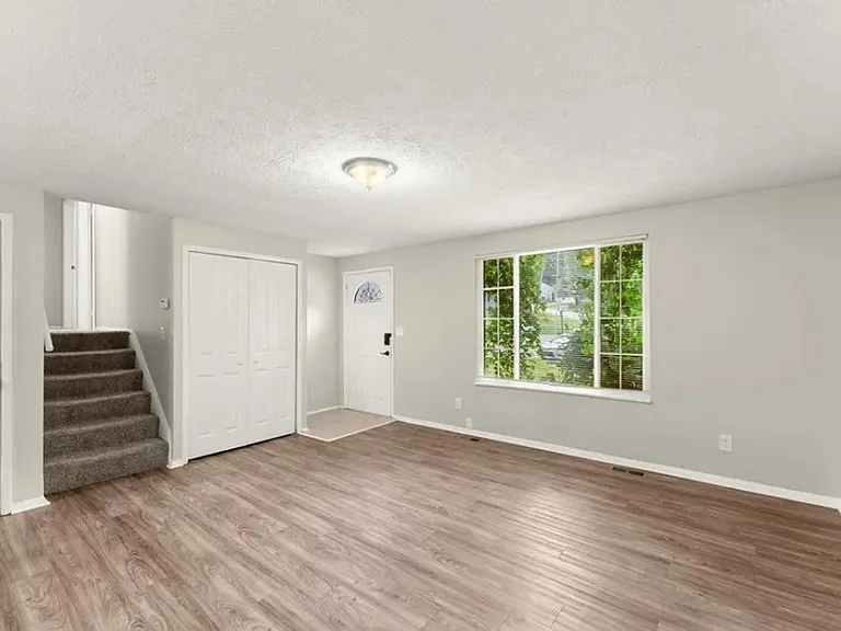 2036 Countydown Ln — Photo 12