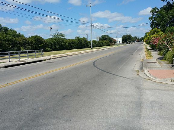 4th image of 3735 Belgium Ln