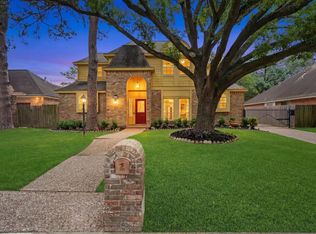 7222 Birchtree Forest Dr, Houston, TX 77088