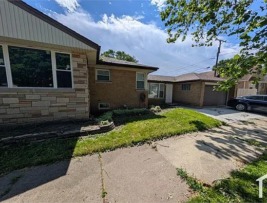 8305 S Seeley Ave — Photo 24