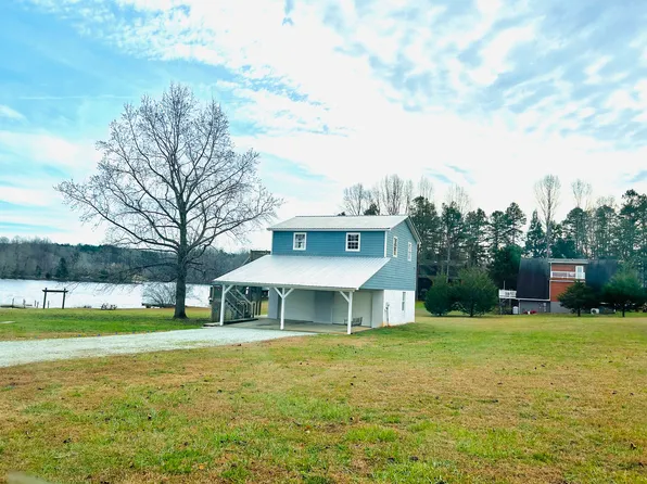 1110 Lakeview Dr, Cedar Grove, NC 27231