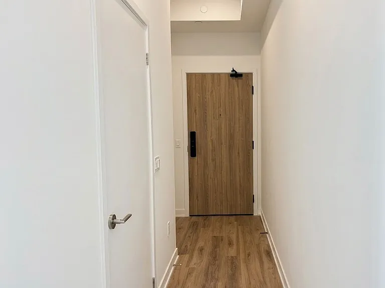 1 Fairview Rd E #2611 — Photo 10