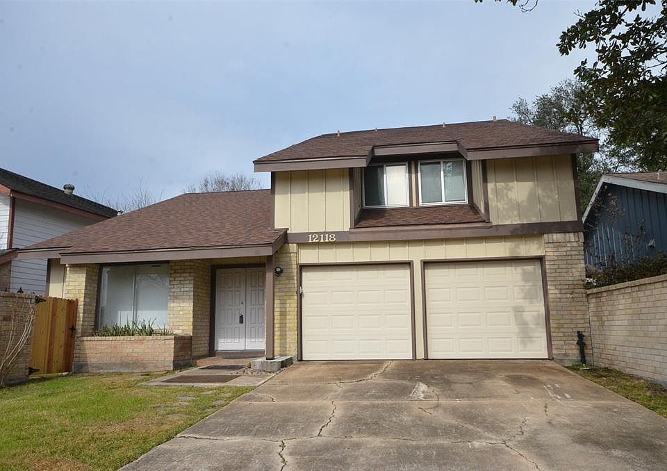 Well maintained 3100 sq foot home