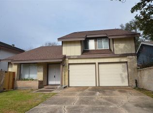 12118 Kemerton Dr, Houston, TX 77099
