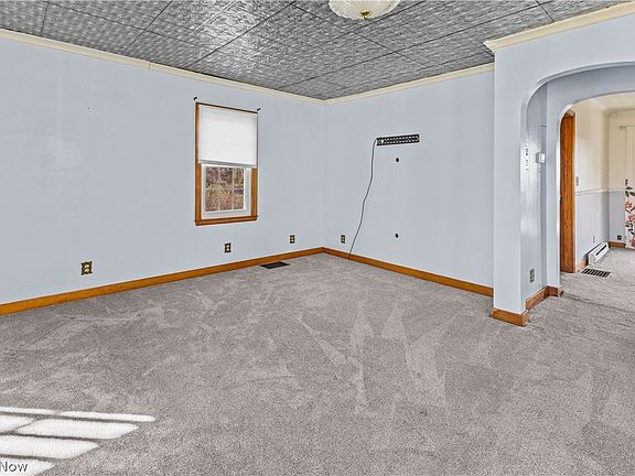 4th image of 910 Morton Hill Rd