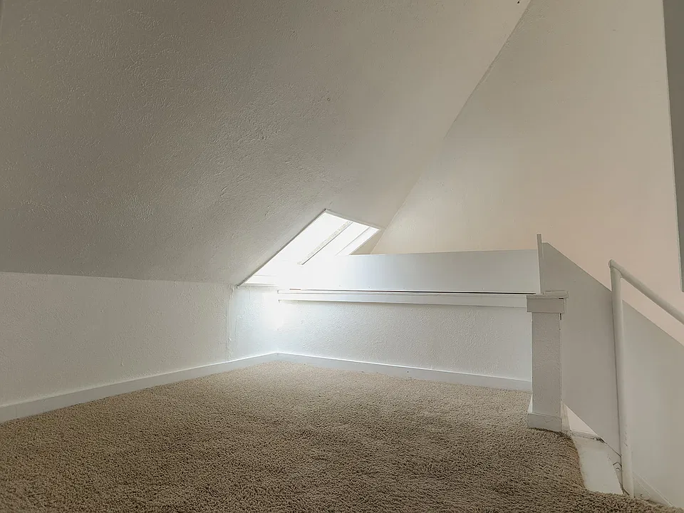 2030 Grove A Loft