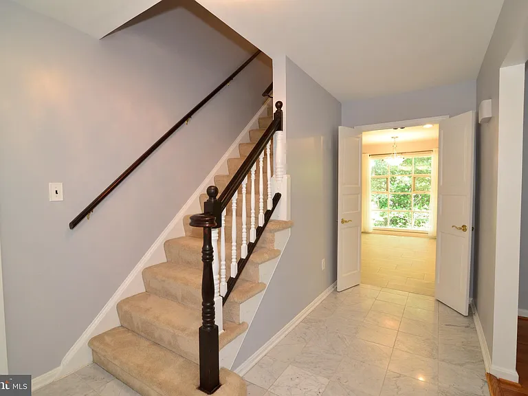 1317 Forestwood Dr — Photo 7