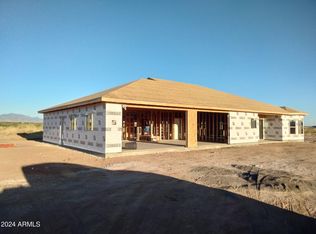 9459 S Caballero Loop, Hereford, AZ 85615