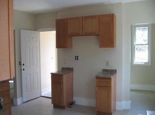 126 Chestnut Ave APT 1, Waterbury, CT 06710