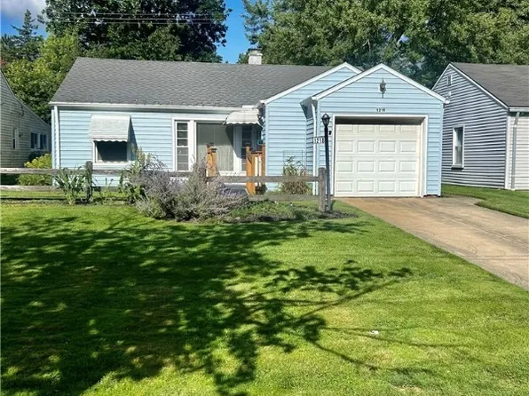 1218 Eastwood Ave, Mayfield Heights, OH 44124