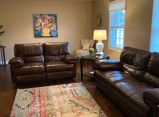 251 Golf Rd, Springfield, IL 62704