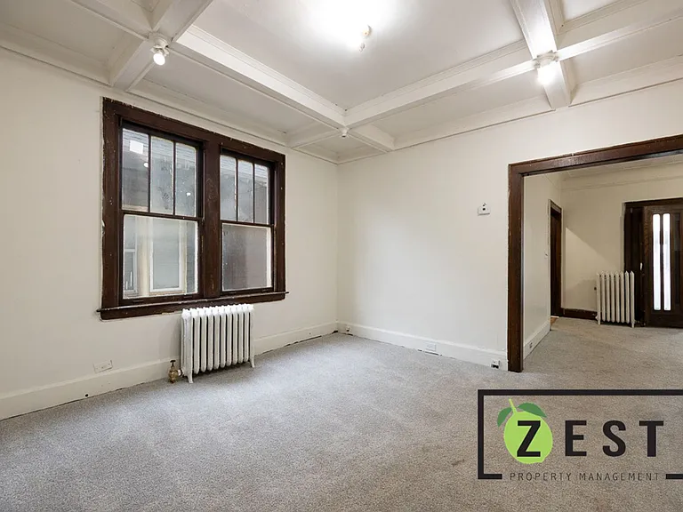 4016-18 Hogarth — Photo 11