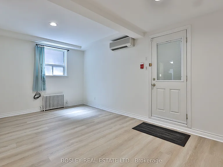 144 Evelyn Ave #LOWER — Photo 4