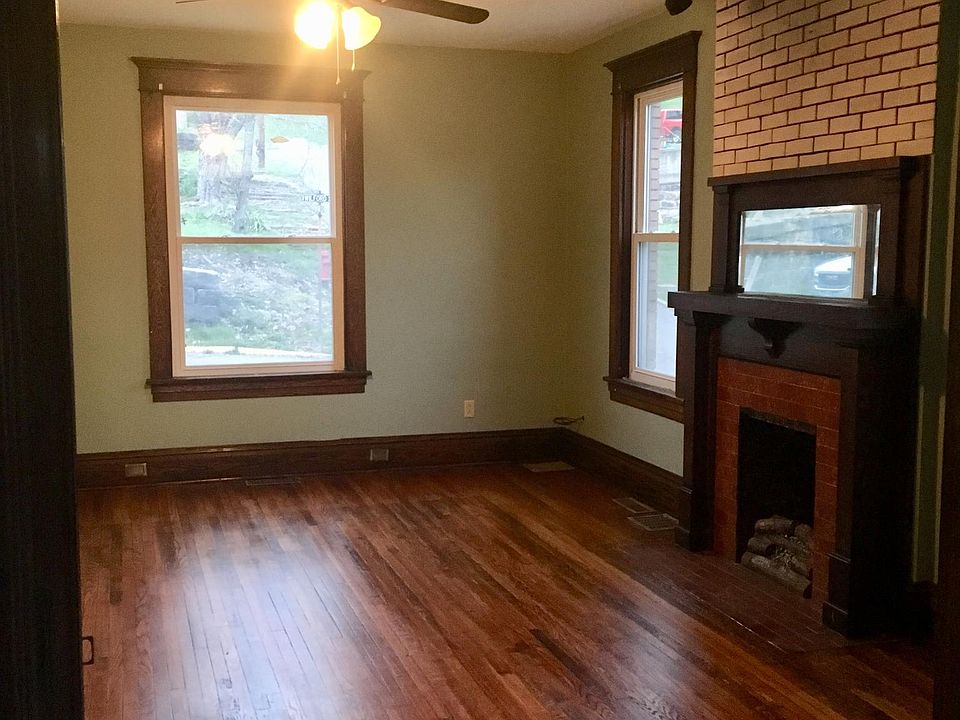 1st image of 18 E Wilford St
