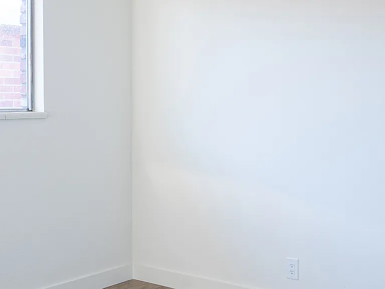 380 Saint Lawrence Ave — Photo 19