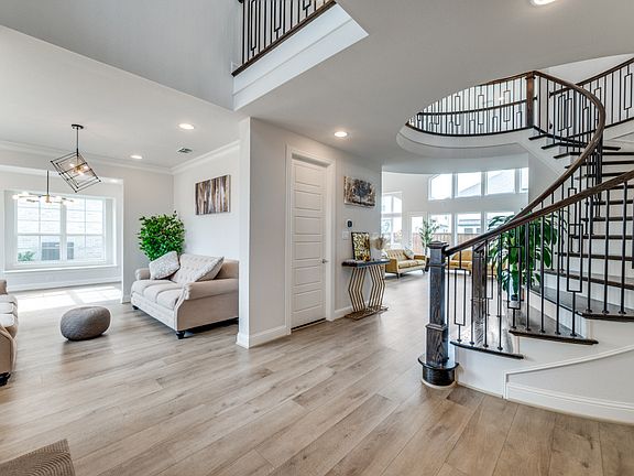 Entrance + Front room