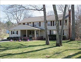 2nd image of 31 Hearthstone Dr