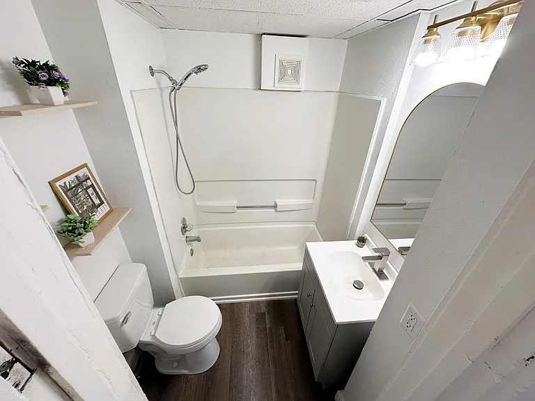 2600 Kingman Blvd #21 — Photo 20