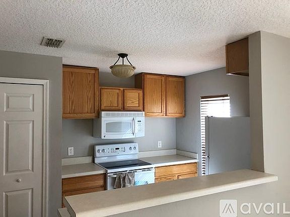 2nd image of 7402 Palm Hills Dr