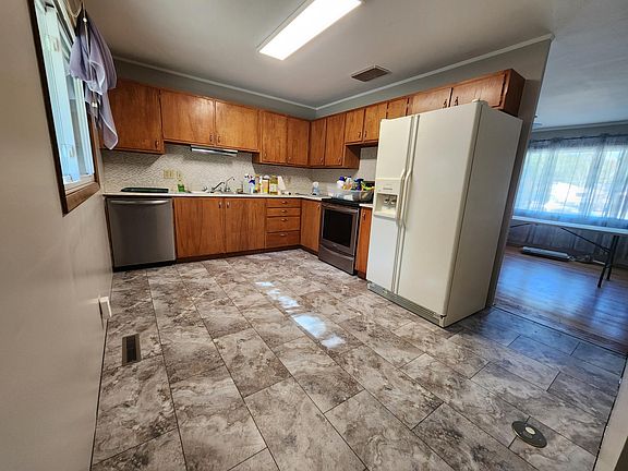 3rd image of 8201 S Cherrywood Dr