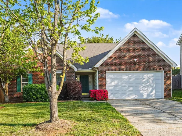 11709 Black Maple Ave, Charlotte, NC 28269