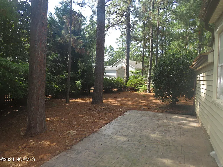 16 Cameron Ln — Photo 37