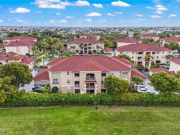 2nd image of 1510 SW 50th St APT 203