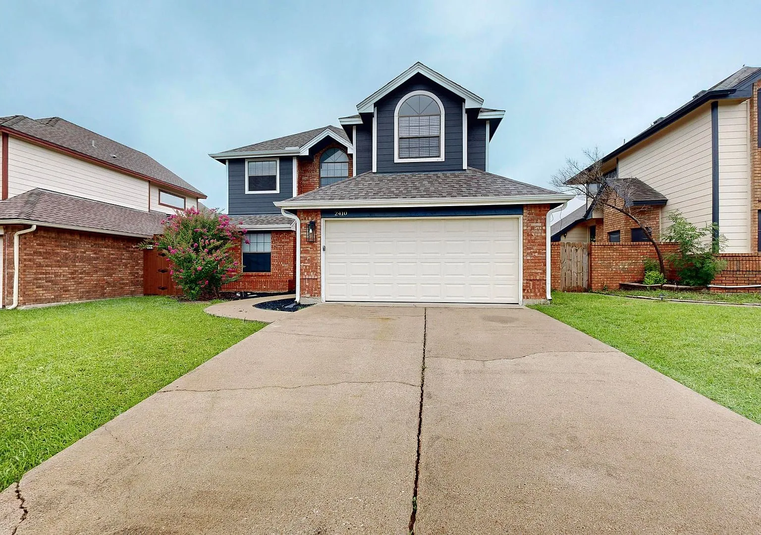 Renovation in Carrollton Ready For Move-In — Photo 1