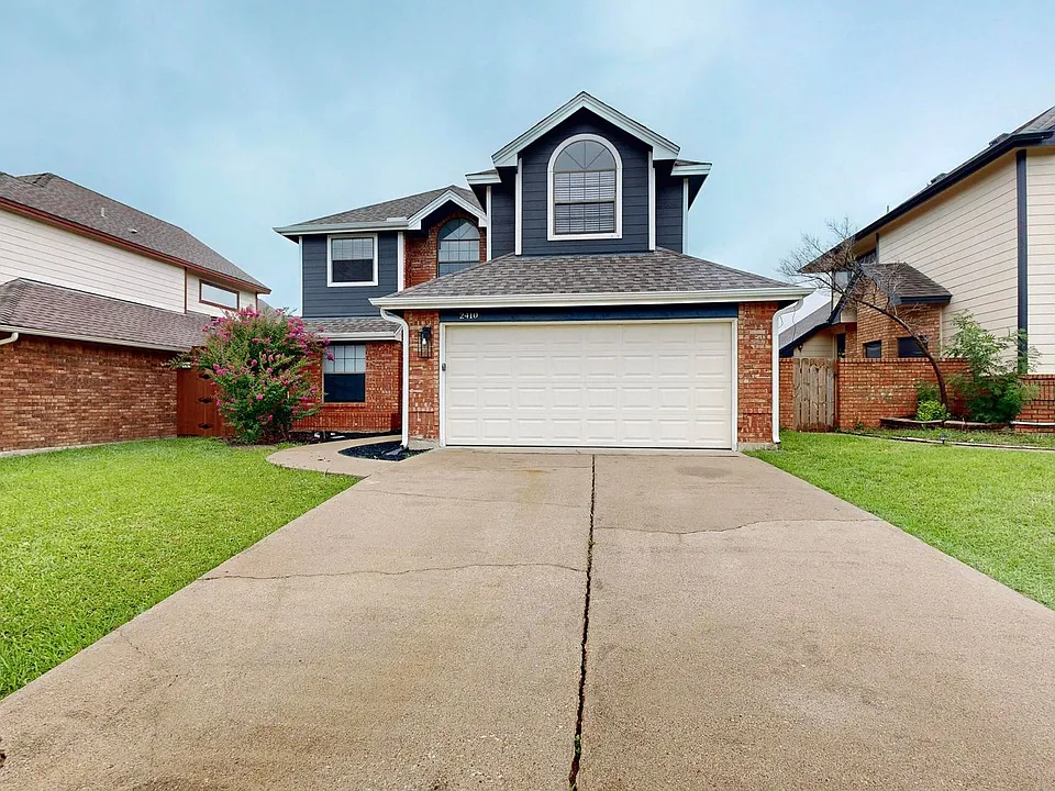 2410 Brooke Ct