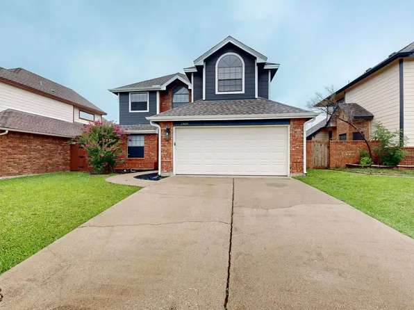 2410 Brooke Ct, Carrollton, TX 75006
